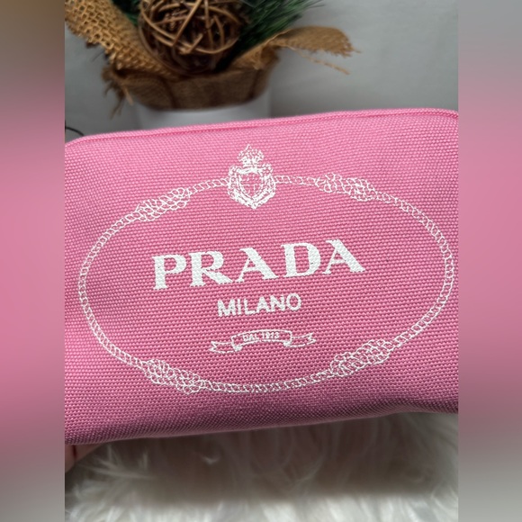 Authentic prada canapa logo pouch converted into crossbody/sling/shoulder bag - Picture 4 of 17